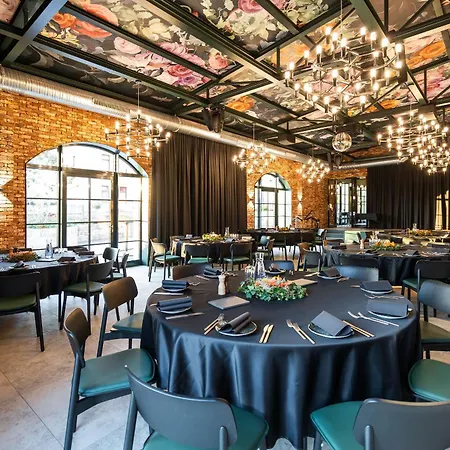 בית הארחה Ranunkelhof 3*