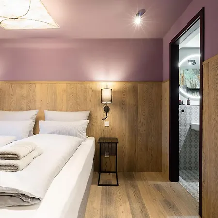 Ranunkelhof 3*