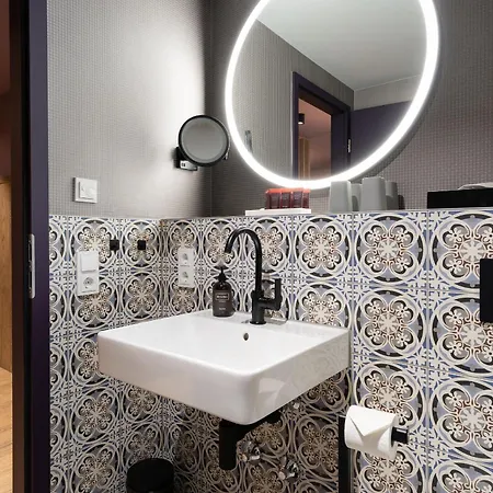Ranunkelhof 3*