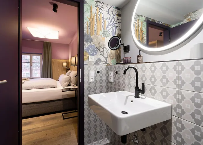 Ranunkelhof 3*