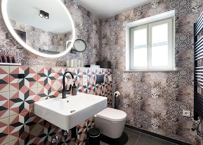 Ranunkelhof 3*