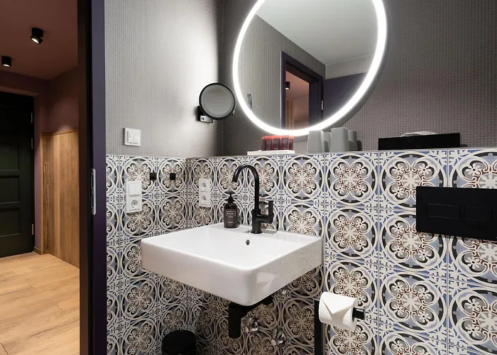 Ranunkelhof 3*